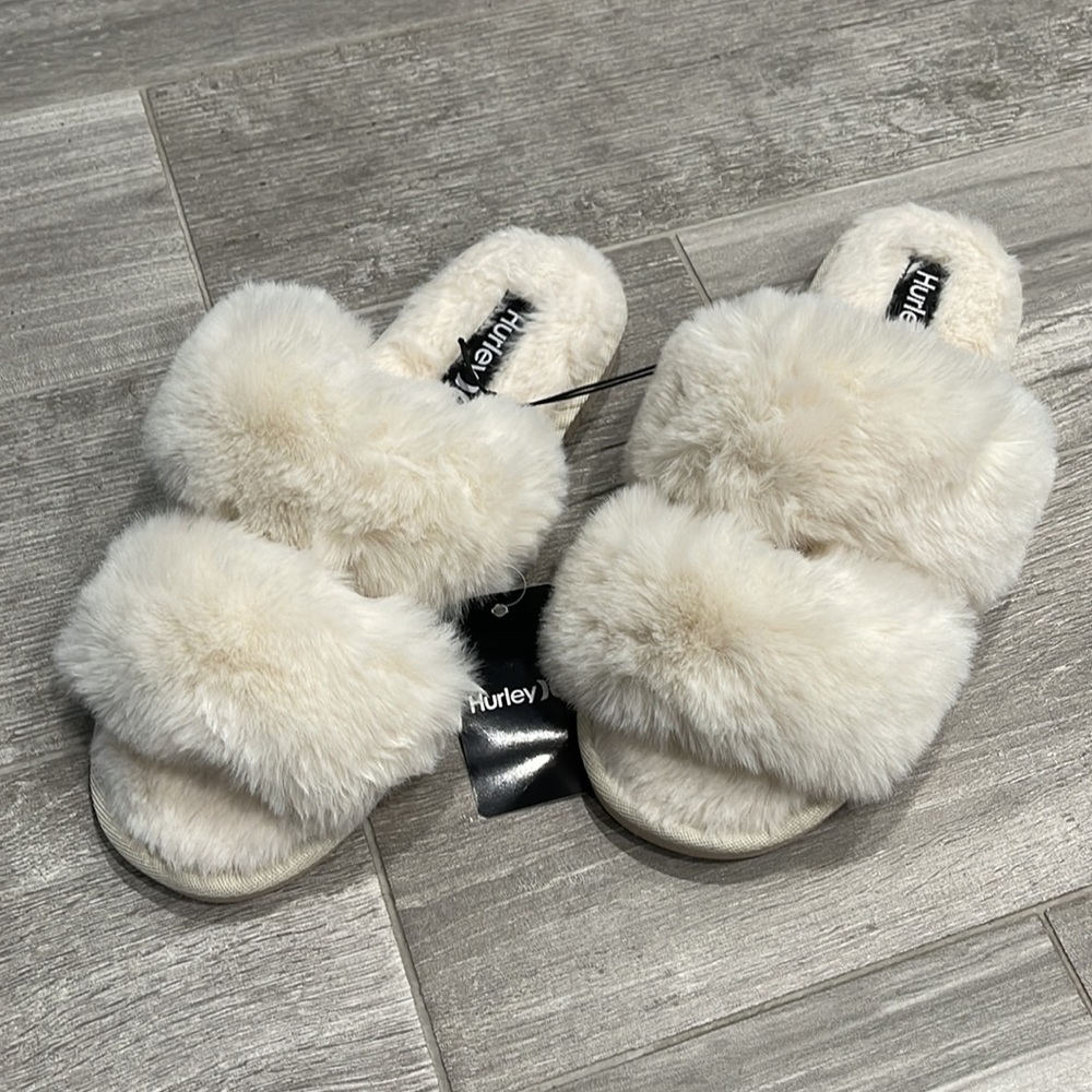 Hurley Plush Faux Fur Slippers